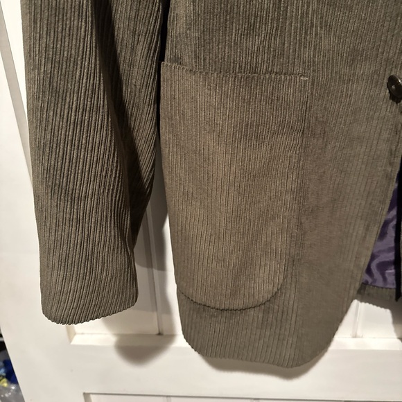 Men's Classic Corduroy Blazer in Olive - Picture 6 of 7